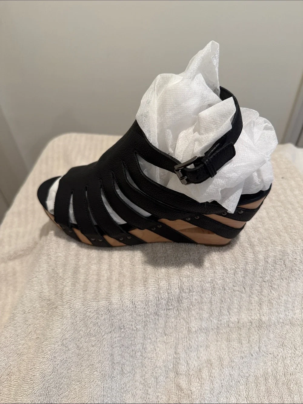 Eileen Fisher Black Leather Strappy Wood Wedge Sandals Summer Formal Wedding 10